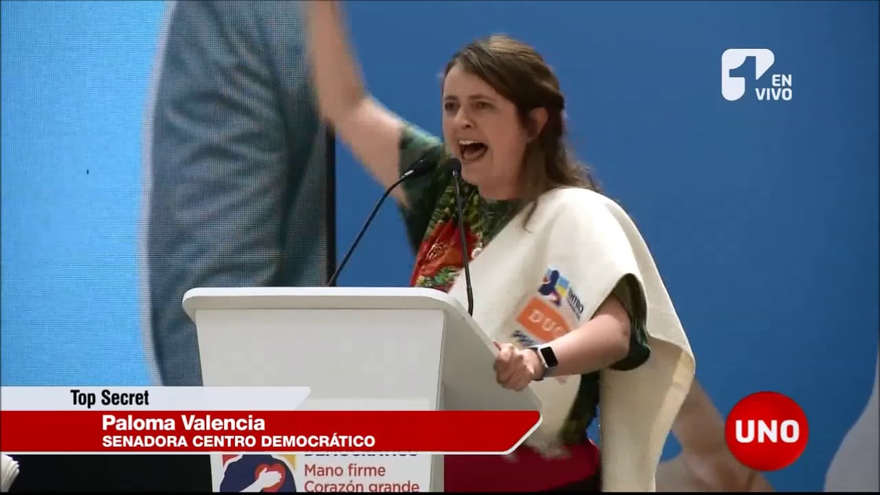Top Secret: Paloma otra vez exaltada por Uribe