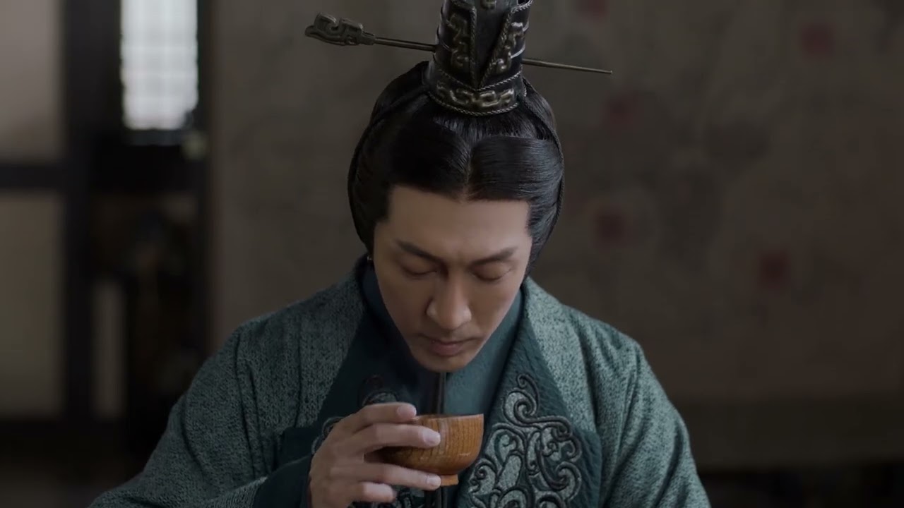 呂太后只問了嬴政就看出來了他狼子野心，想要痛下殺手又要覺得自己能把握，沒想到這個男人最後卻改變了大秦