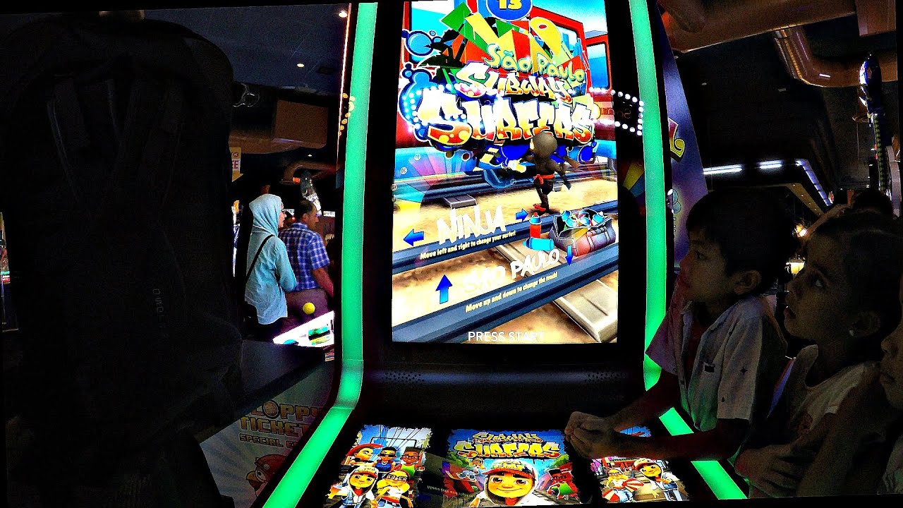 Subway Surfers Arcade Game Let's Win The BONUS! アメリカのゲームセンター