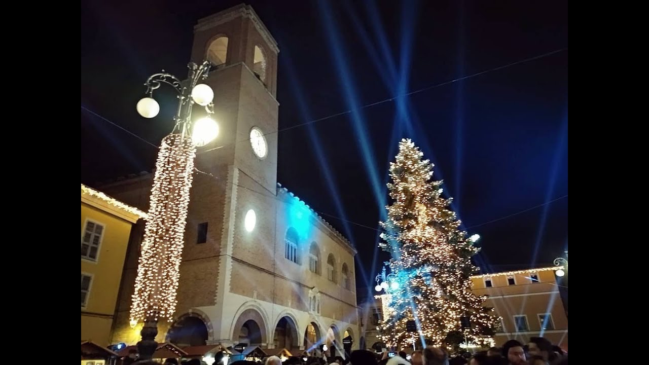 Accensione dell'albero di Natale a Fano (2018)