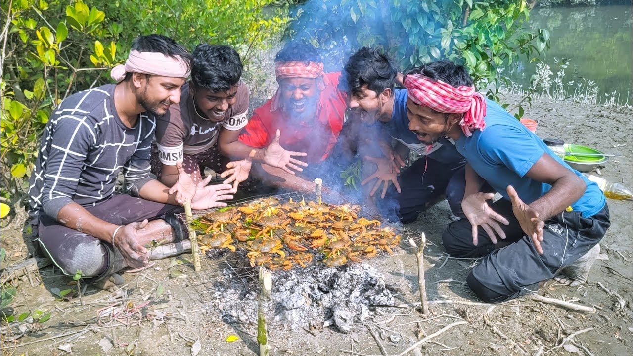 সুন্দরবন জঙ্গল থেকে কাকড়া খুরে সেই কাকড়া পুড়িয়ে খেলাম tiger team@SundarbanNaturalVlog-kp1ww