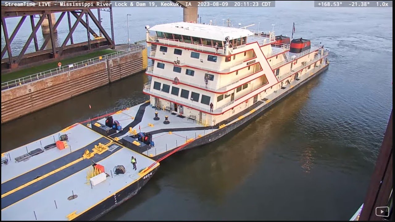 Some unique towboats at Keokuk from 2023!
