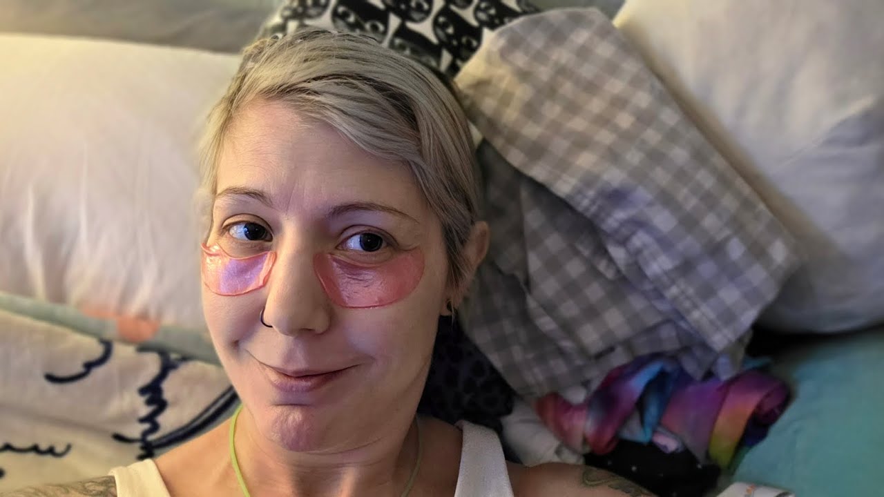 Chillin With Chronically Happy: Nausea, How can I function? 