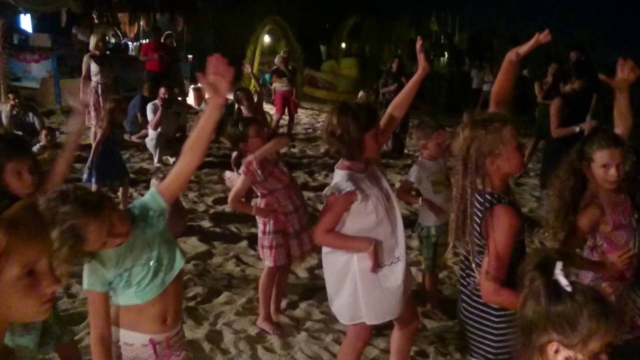 Isabella Aldemar minidisco beach party 2016 Veo Veo