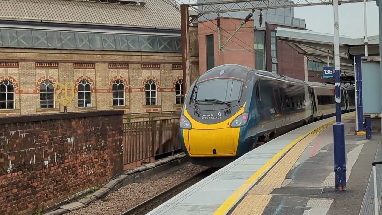 Avanti West Coast trains passing Non-Stop through Manchester Piccadilly | Apr 2023