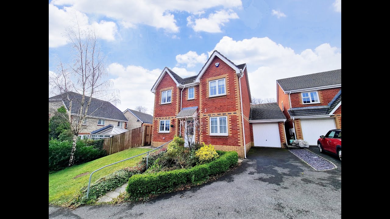Masefield Way, Sketty, Swansea. City And County of Swansea. SA2 9FF