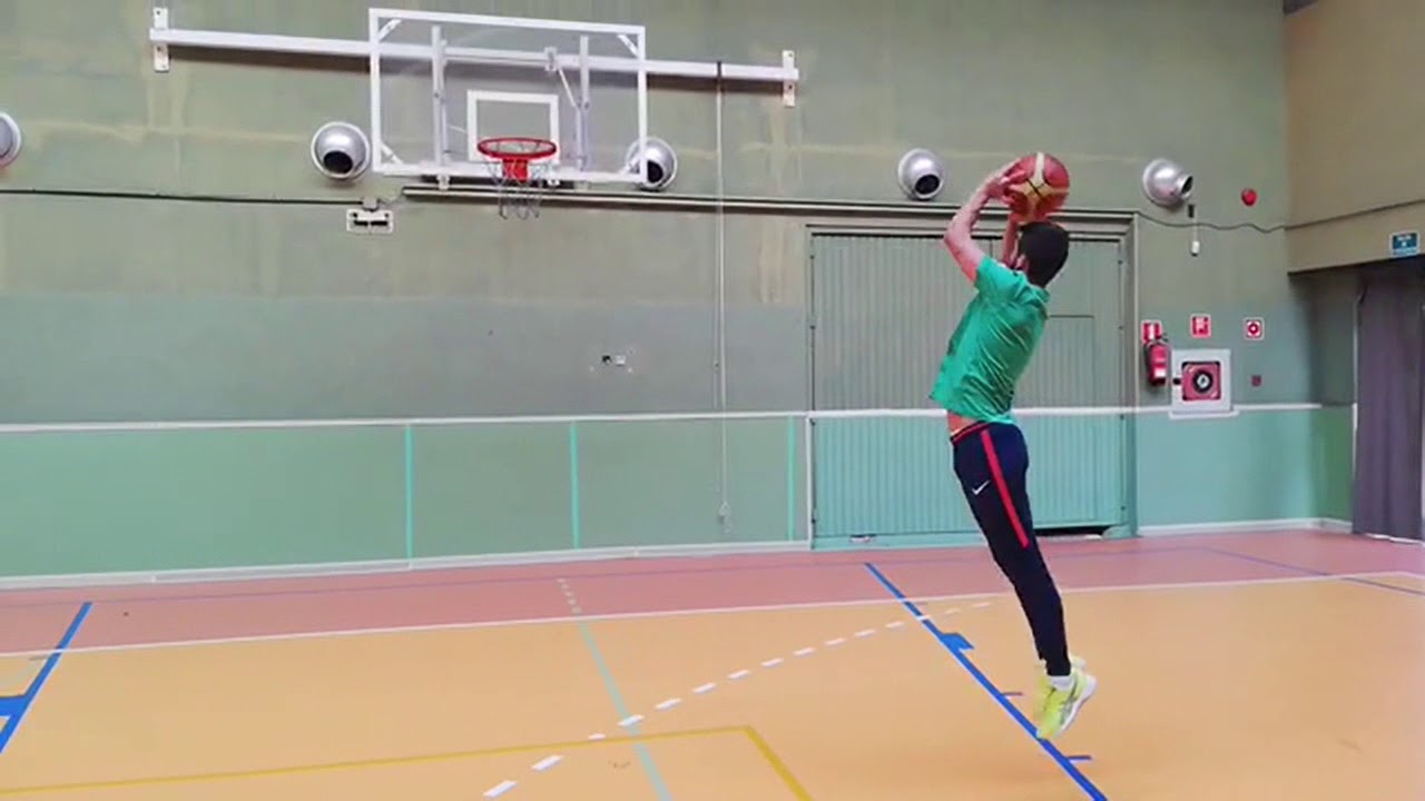 Tipos de lanzamientos y errores en baloncesto