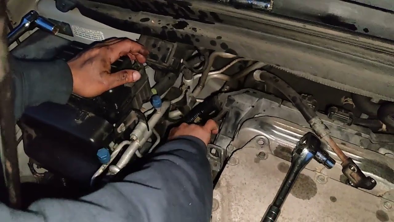 COMO CAMBIAR LA BOMBA DEL POWER STEERING EN UN HONDA ODYSSEY 2010.