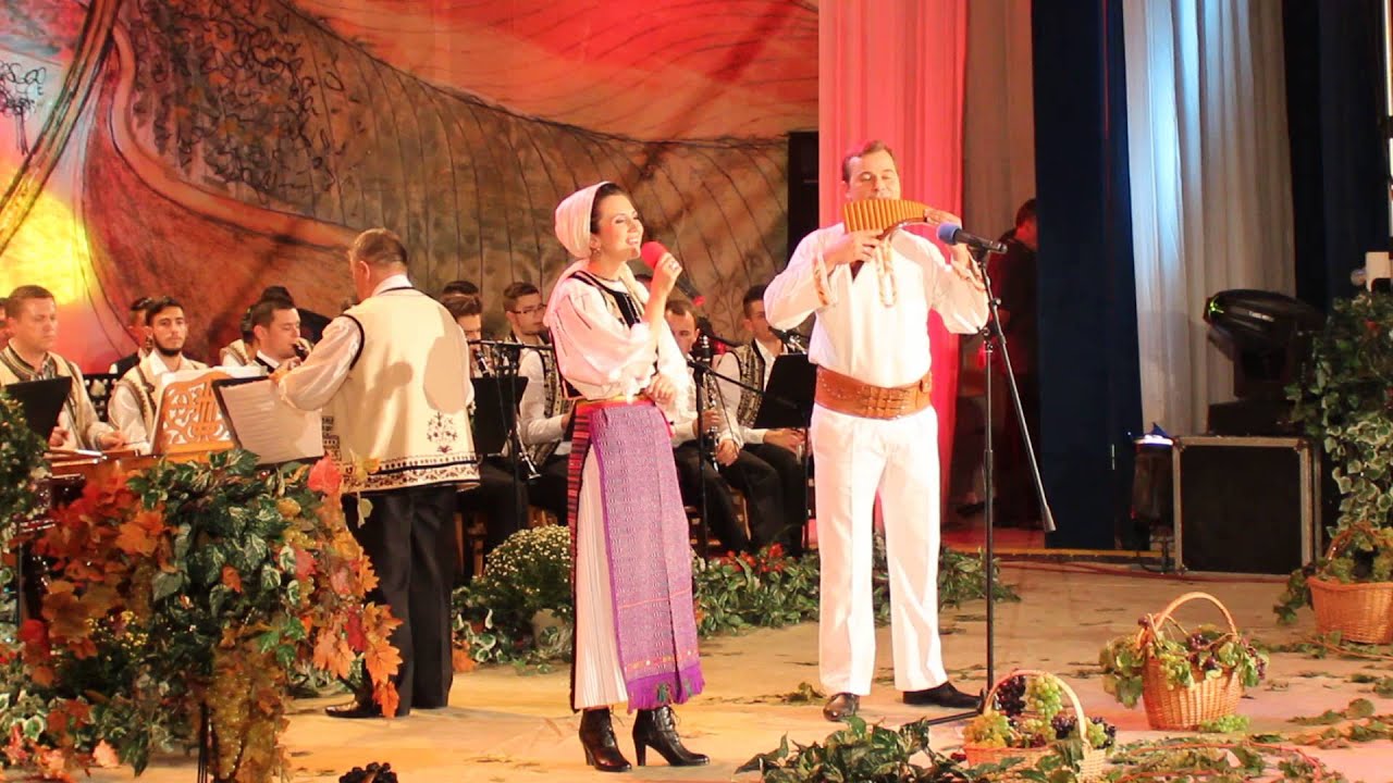 Alba24 Video: Roxana Reche şi Alexandru Pal, ”Strugurele de Aur”, editia a XIV-a, Alba Iulia