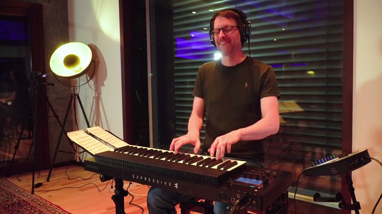 Love.the.Record - The Cruise [Full Video Link below]
