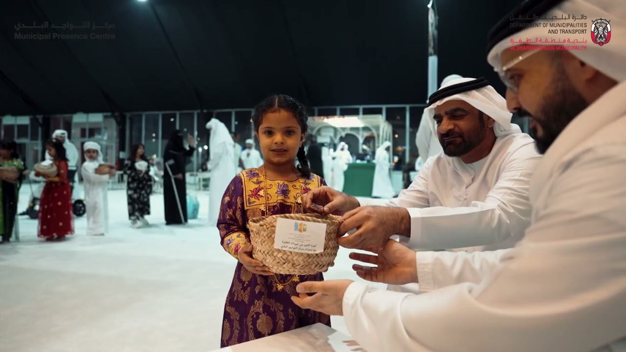 	⁨	التواجد البلدي يطلق مبادرة تمرة الخير من خيرات الظفرة في مهرجان ومزاد الظفره للتمور