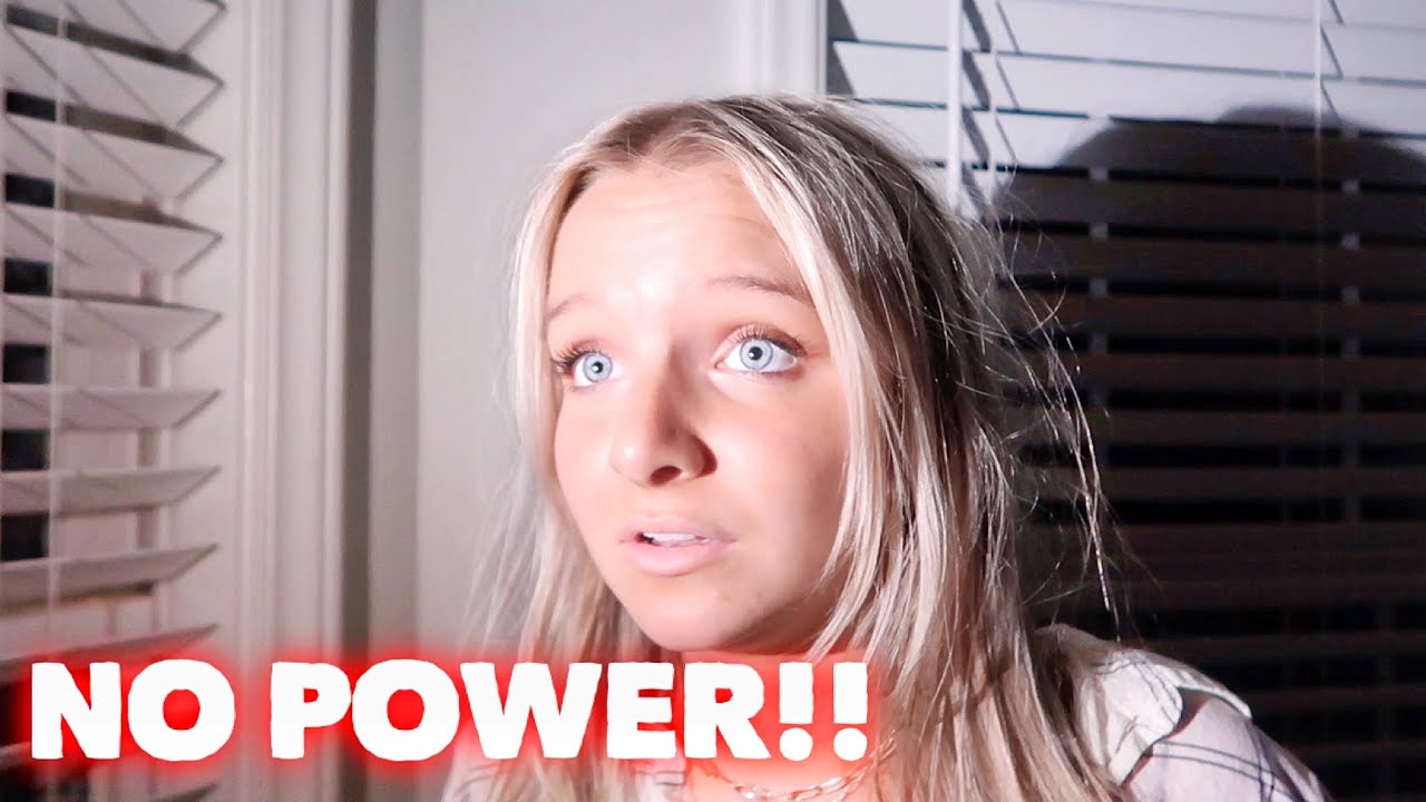 NO POWER (She's In Panic Mode) | Family 5 Vlogs