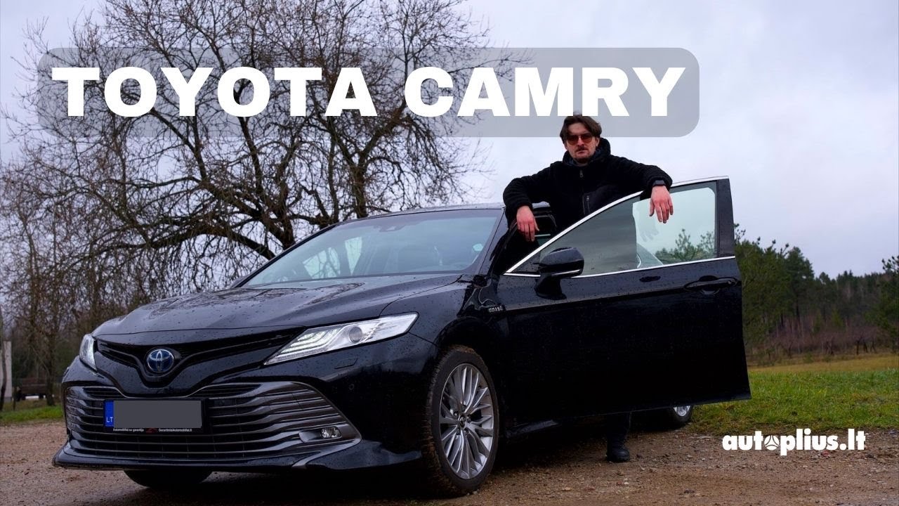 Toyota Camry: sedanas, kuris nenori būti kuklus