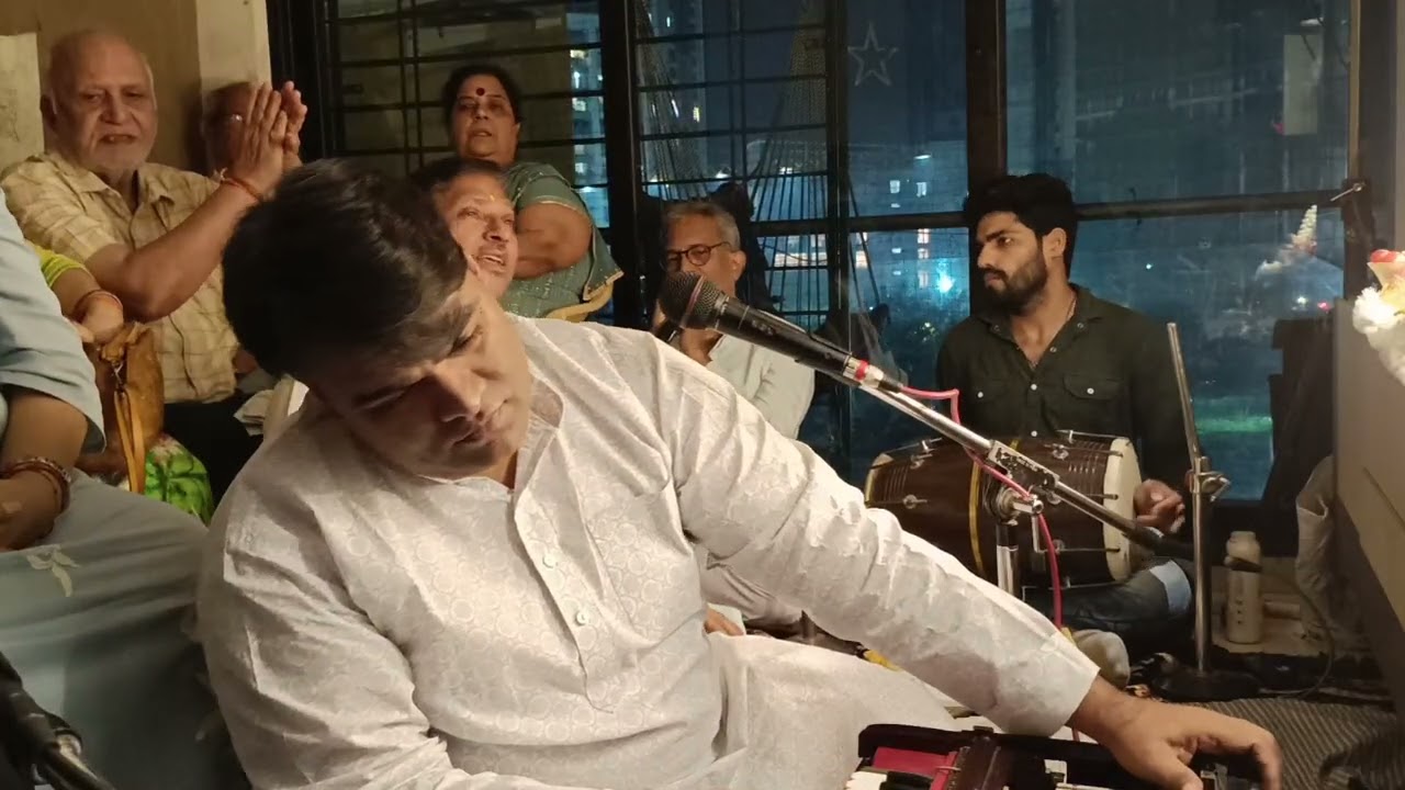 Radha Rani Ke Madhur Bhav Bhajan | @AkhileshAgarwal13 9/11/2025
