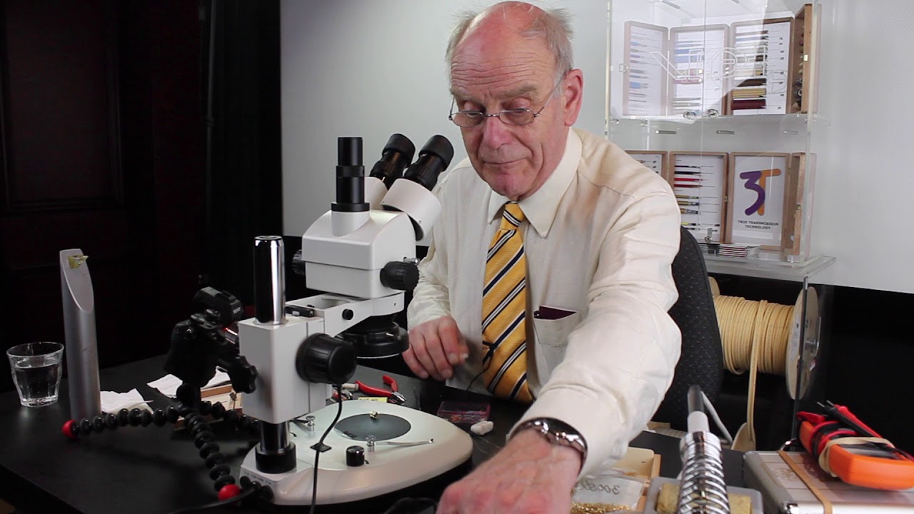 A J  van den Hul Builds AT a Cartridge