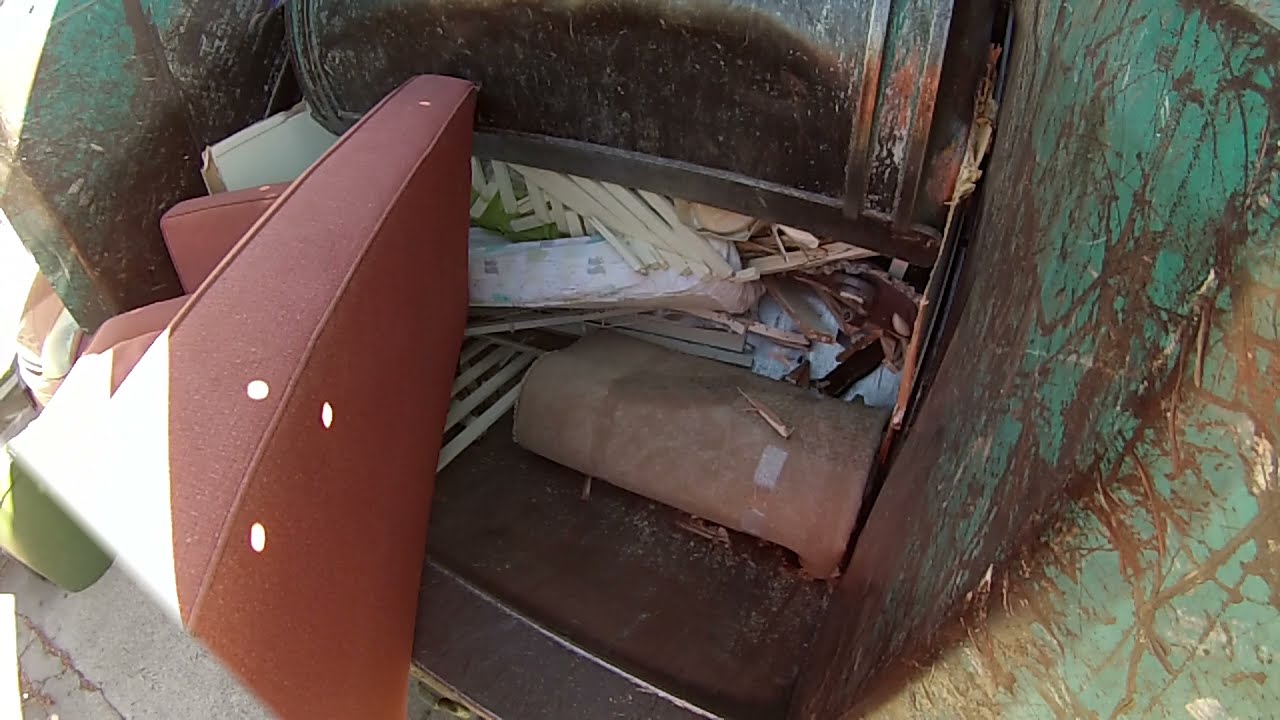 Trash Truck: Rear Loader ASMR Bulk Waste!