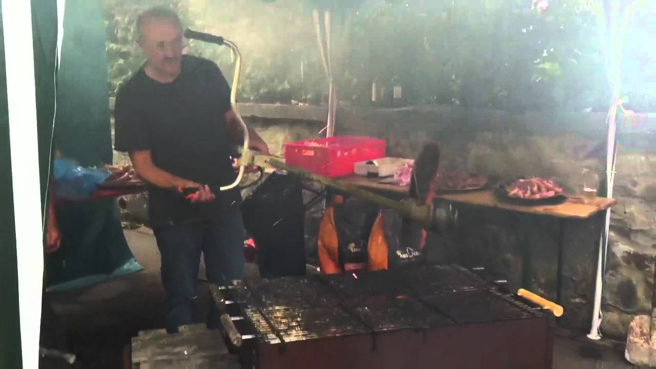 Comment raviver le feu d'un BBQ?