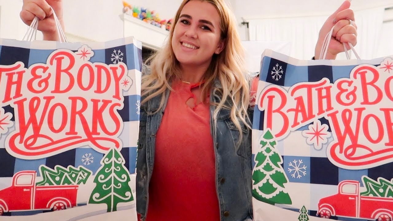MASSIVE CANDLE HAUL! (NATIONAL CANDLE DAY) - VLOGMAS DAY 7