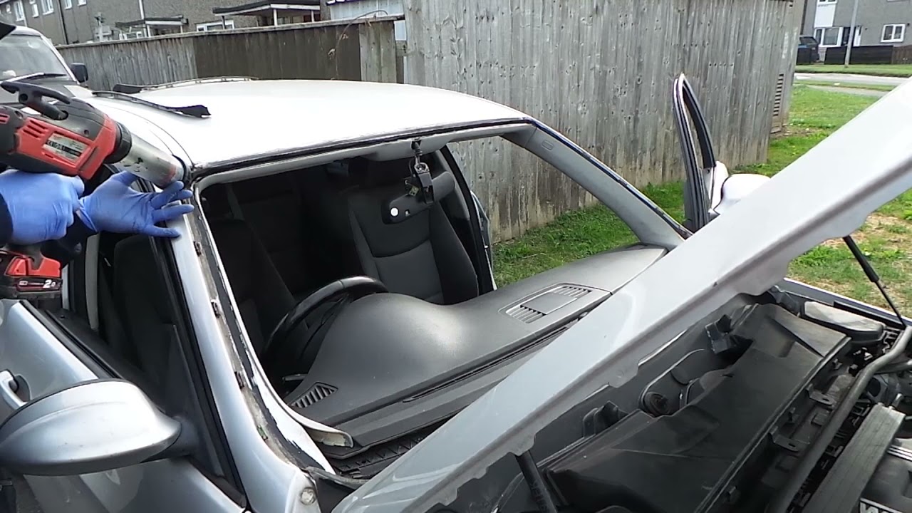BMW 320D WINDSCREEN REPLACEMENT