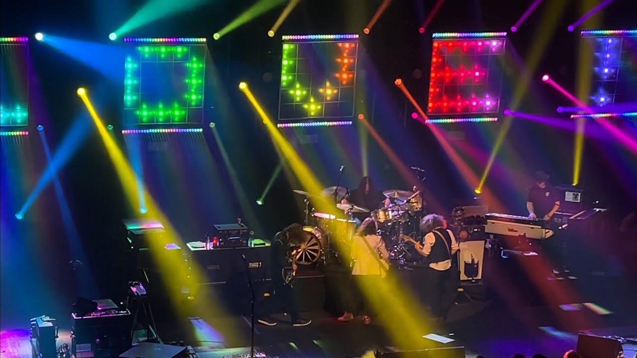 My Morning Jacket - Tues, Apr 29, 2025 (full set) @ Louisville Palace Theatre - (Night 4 of 5)