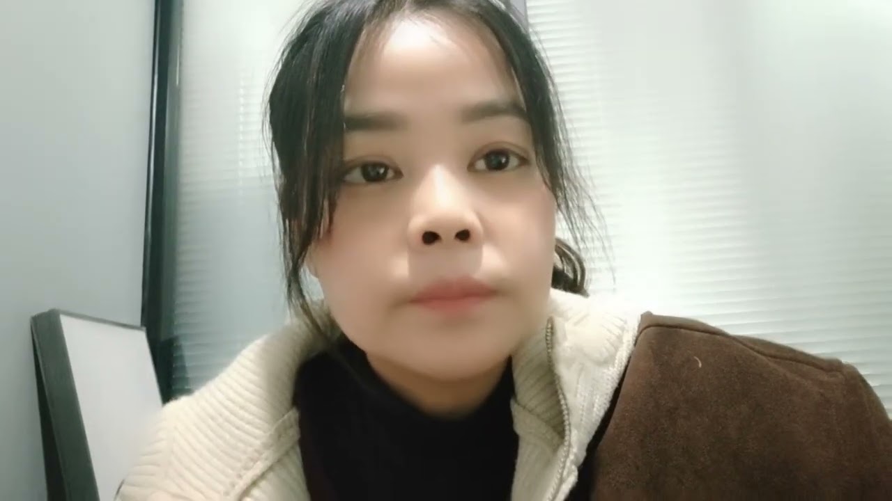 家道中落，颠沛流离