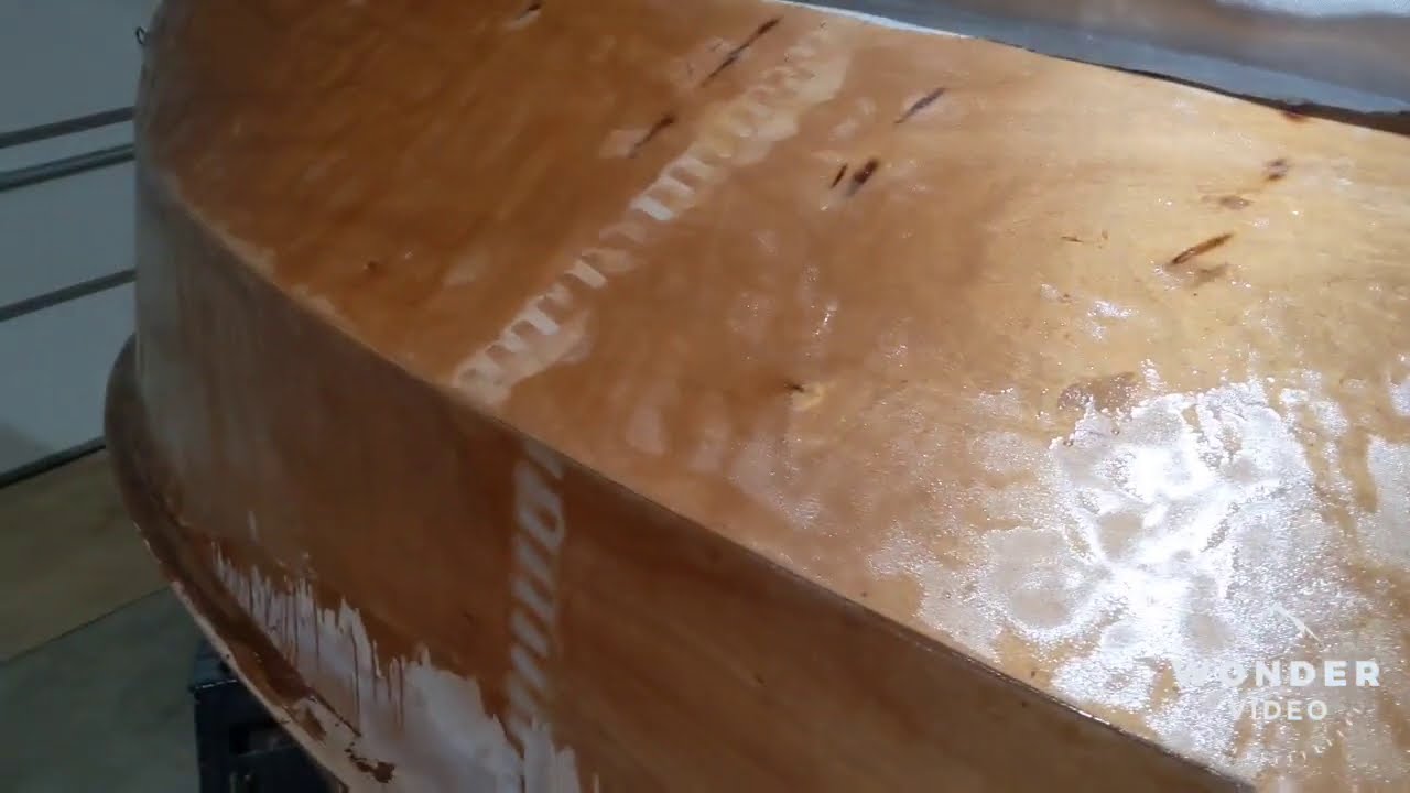 Casco #23 - Laminação concluída e dica de epóxi