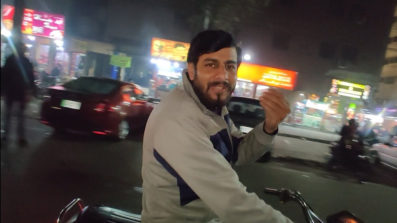 10,000 Ki Treat | Truth and Dare | Khan Baba Restaurant Barkat Market