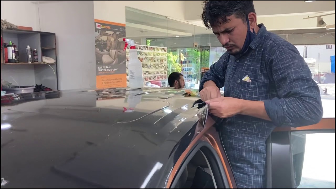 3M Glossy Black Roof Wrapping on Ford Ecosport Titanium Plus BS6 Petrol AT