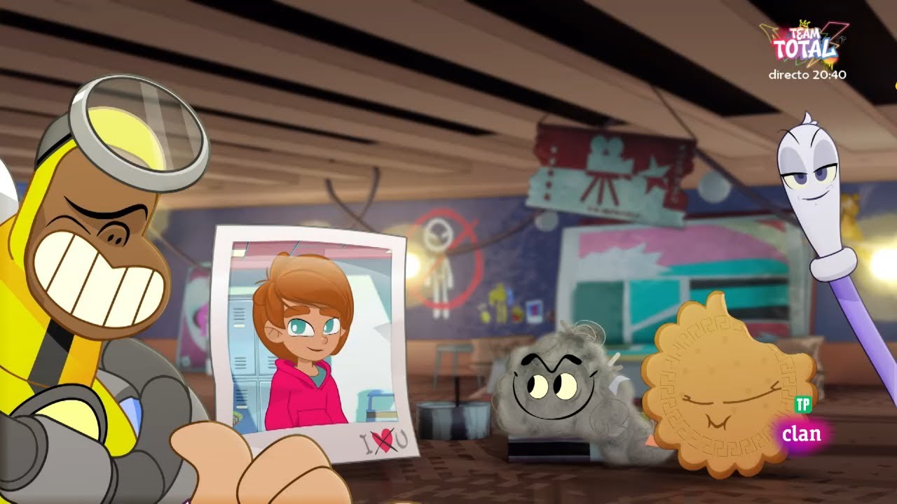 ¡NUEVO! + Bajo El Sofá Cabecera y Intro Castellano y España - Clan TVE 2025 HD 720p.