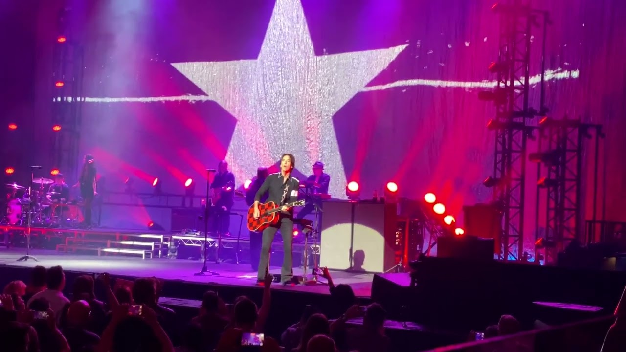 It Must Have Been Love (dedication to Marie Fredriksson) - ROXETTE - Concert Tour 2025 - Melbourne