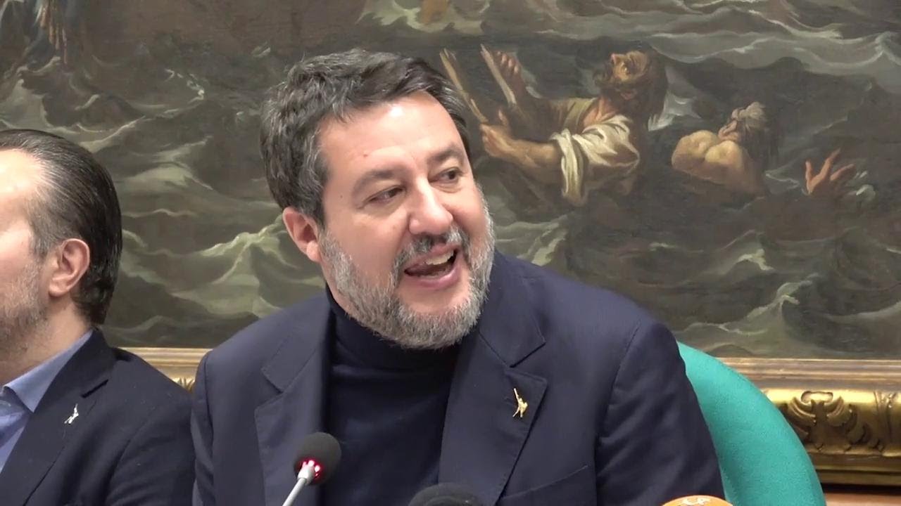 SALVINI archivia lo strappo CON VANNACCI: 