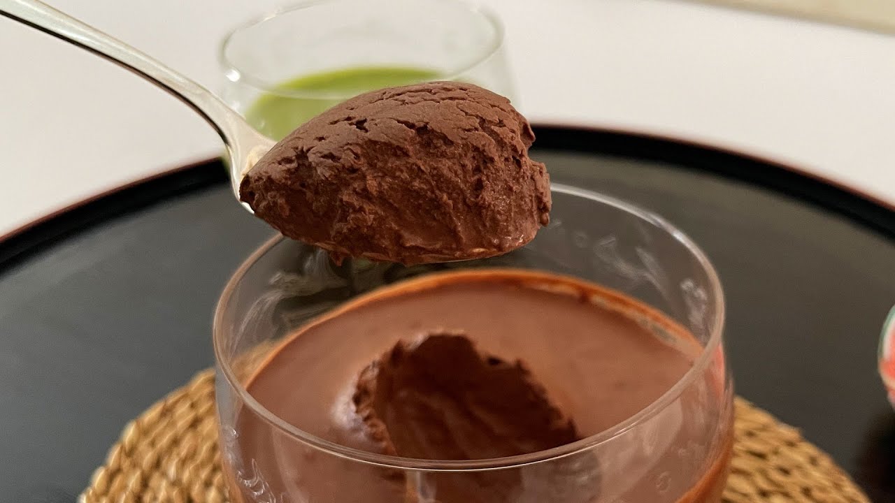 2 Ingredients Chocolate Mousse (Chocolate and Water)