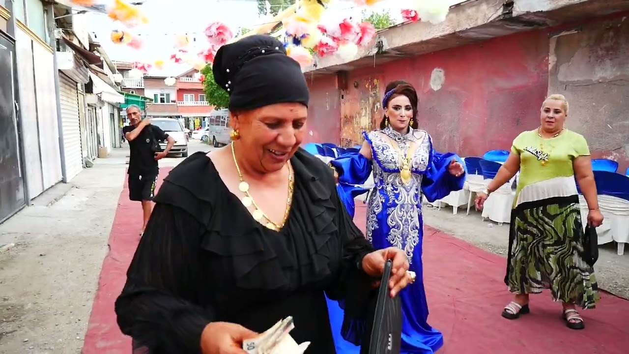 ZİYA İLE GÜLÜ KINA TORENİ kameraman ZEKİ
