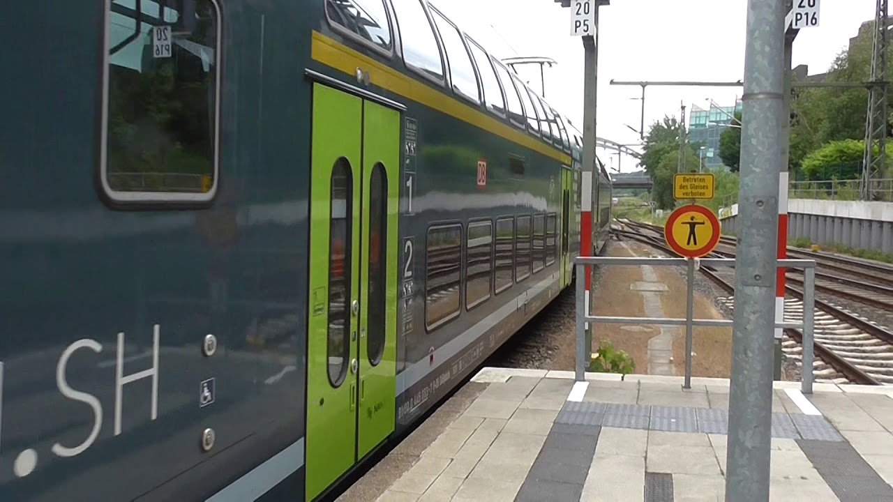 Einfahrt der BR 445 (Twindexx) in Kiel Hbf