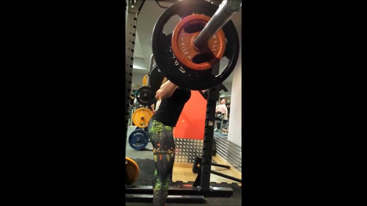 Julia Fusiecka - nauka przysiad&oacute;w - 50 kg