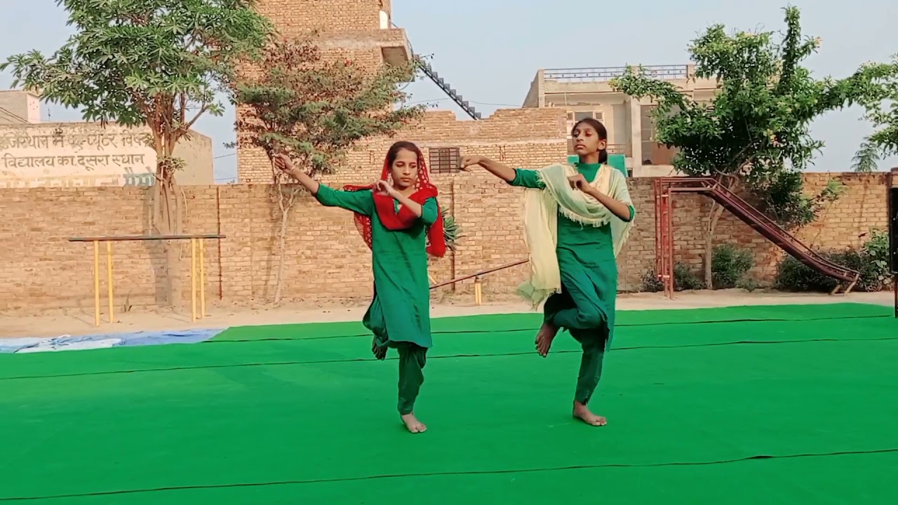 Baba nanak chalaunda jahaj nu 🙏supar dance by harman & simaran G.b.s.s.sec. school🙏💐