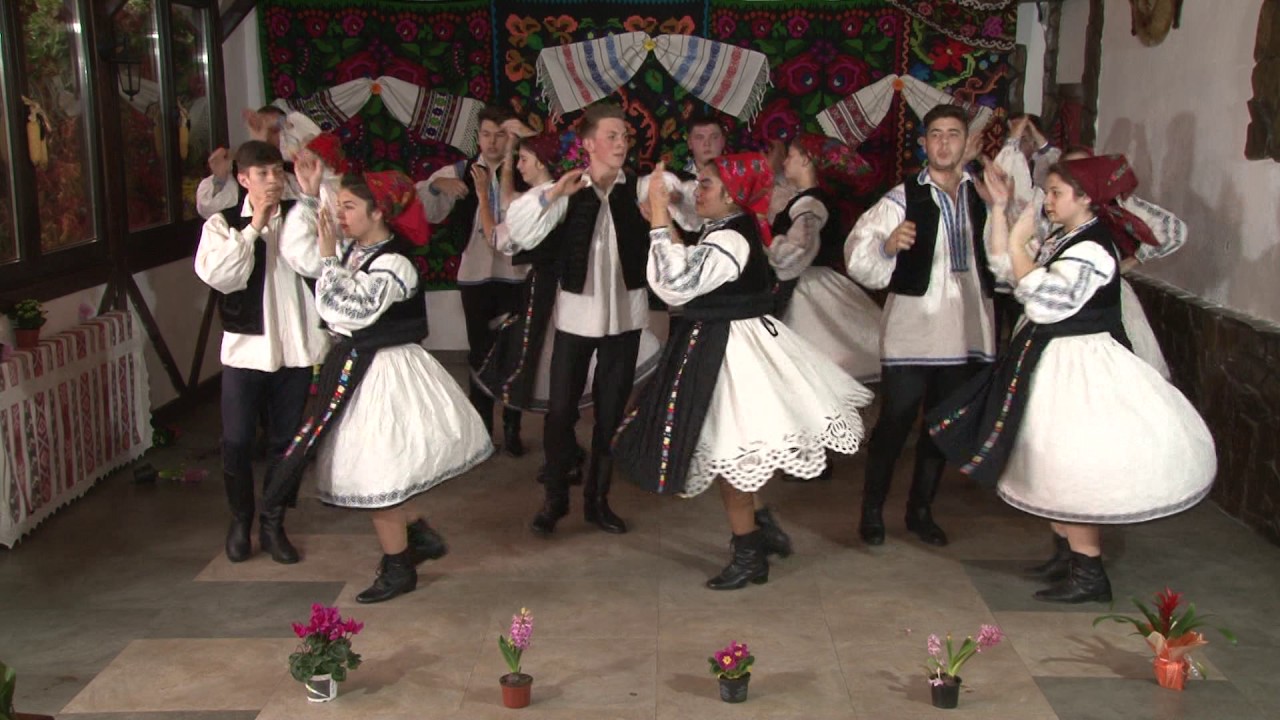 Ansamblul Spicul graului din Beliu -  Dans de  Bihor