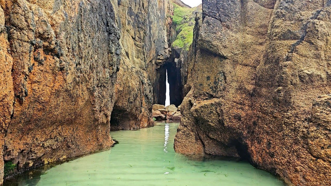 Porthgwarra to Nanjizal Cove | Cornwall Coastal walk