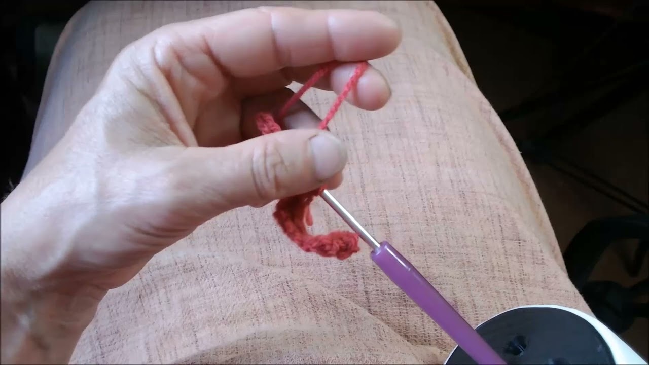 Häkeln nur mit der linken Hand an der HäkelStrickHilfe - Die Festemasche = FM 🤩🧶