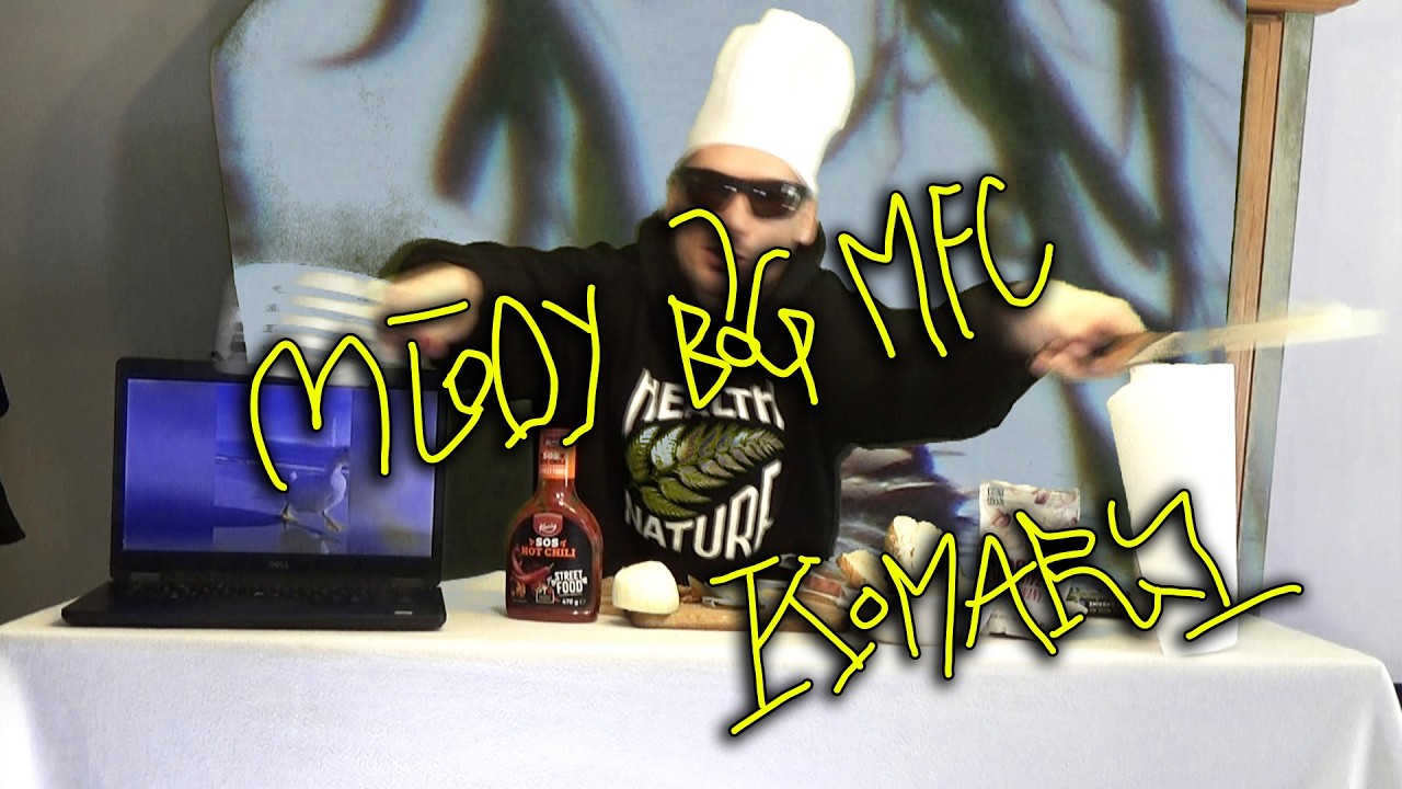MŁODY B&Oacute;G MFC - KOMARY (LOVE STORY)