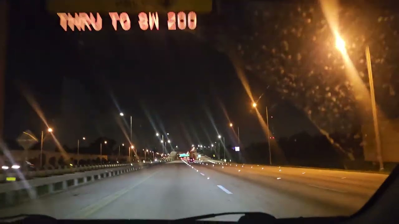 Libre la carretera del aeropuerto de Miami a Homestead Fl 