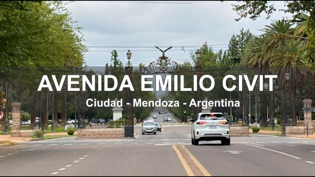 Av. Emilio Civit / Portones del Parque - Ciudad de Mendoza - Argentina