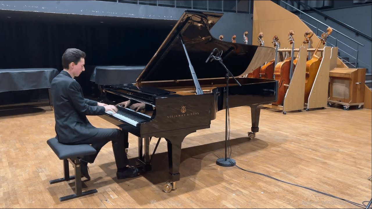 Chopin | Etude in C major Op. 10 No. 1 | Ulysse Le Beuze