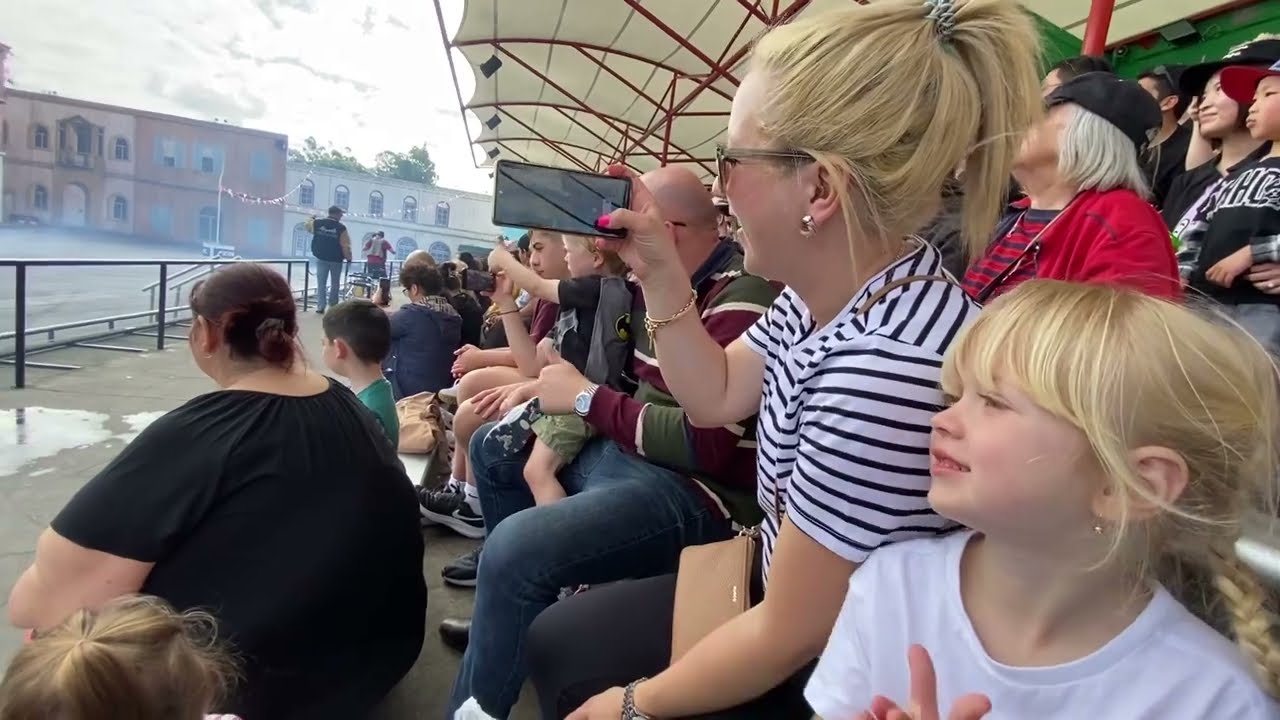 Gold Coast. Movie World. День рождения у Хантера. Part 4