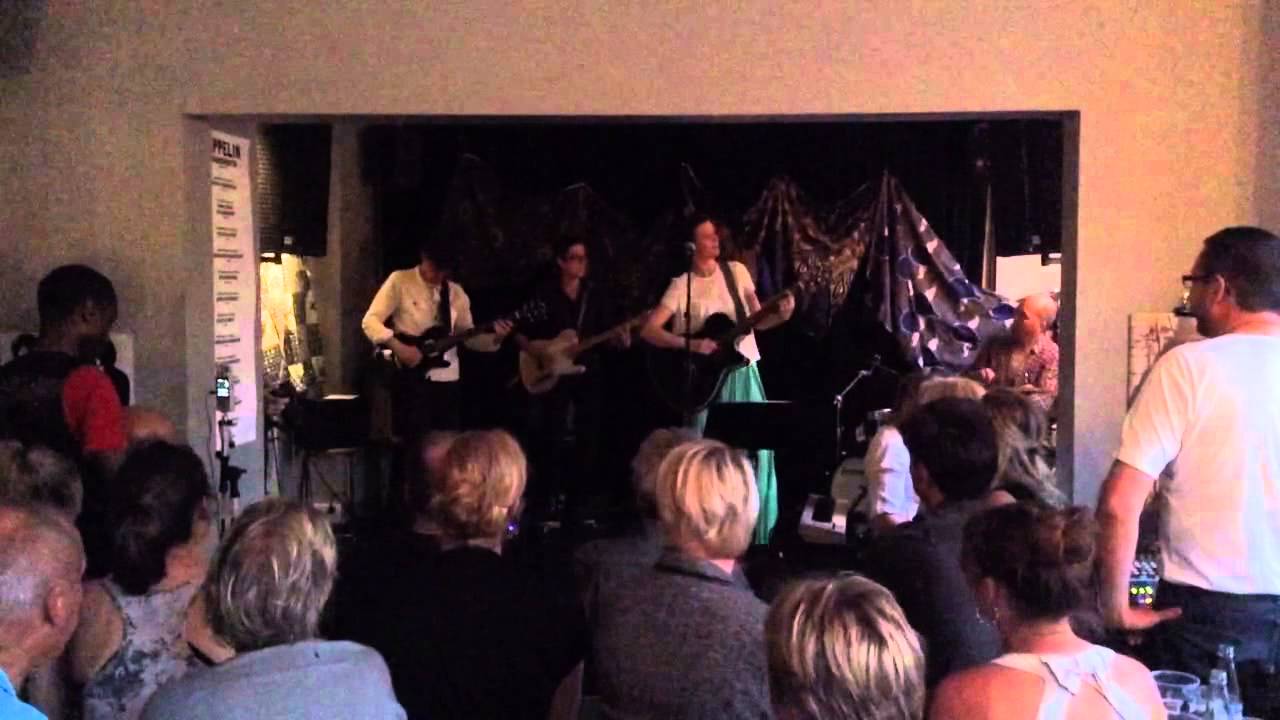 Rikke Lie - Old Capulana