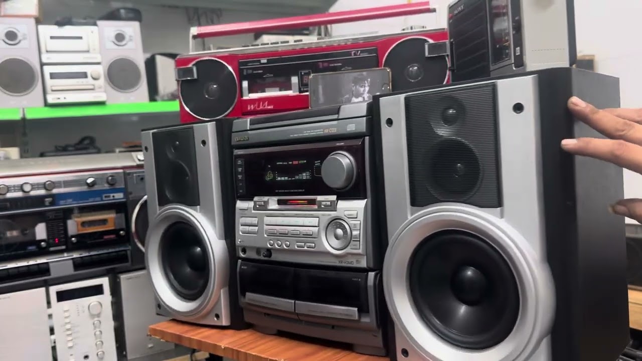 Một em aiwa 3 đường tiếng dội như bom. Bác nào kết ib 0869958939-0925651333