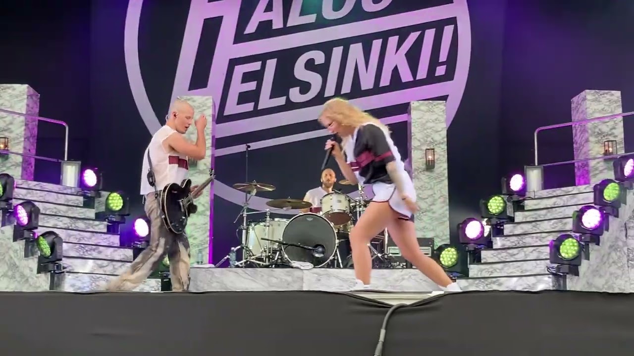 Haloo Helsinki! - Reiviluola (Suomipop Festivaali, Jyv&auml;skyl&auml; 11.07.2024)