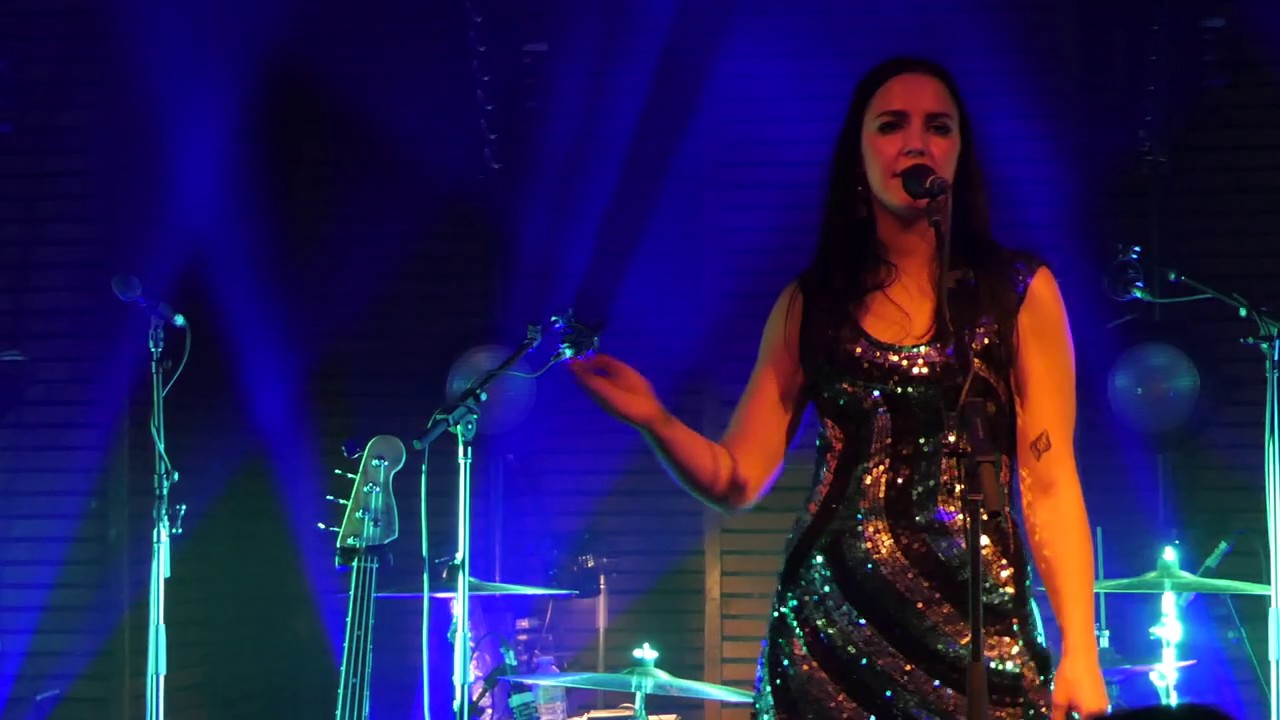 The Beaches - You Don't Owe Me Anything @ Ale House in Kingston