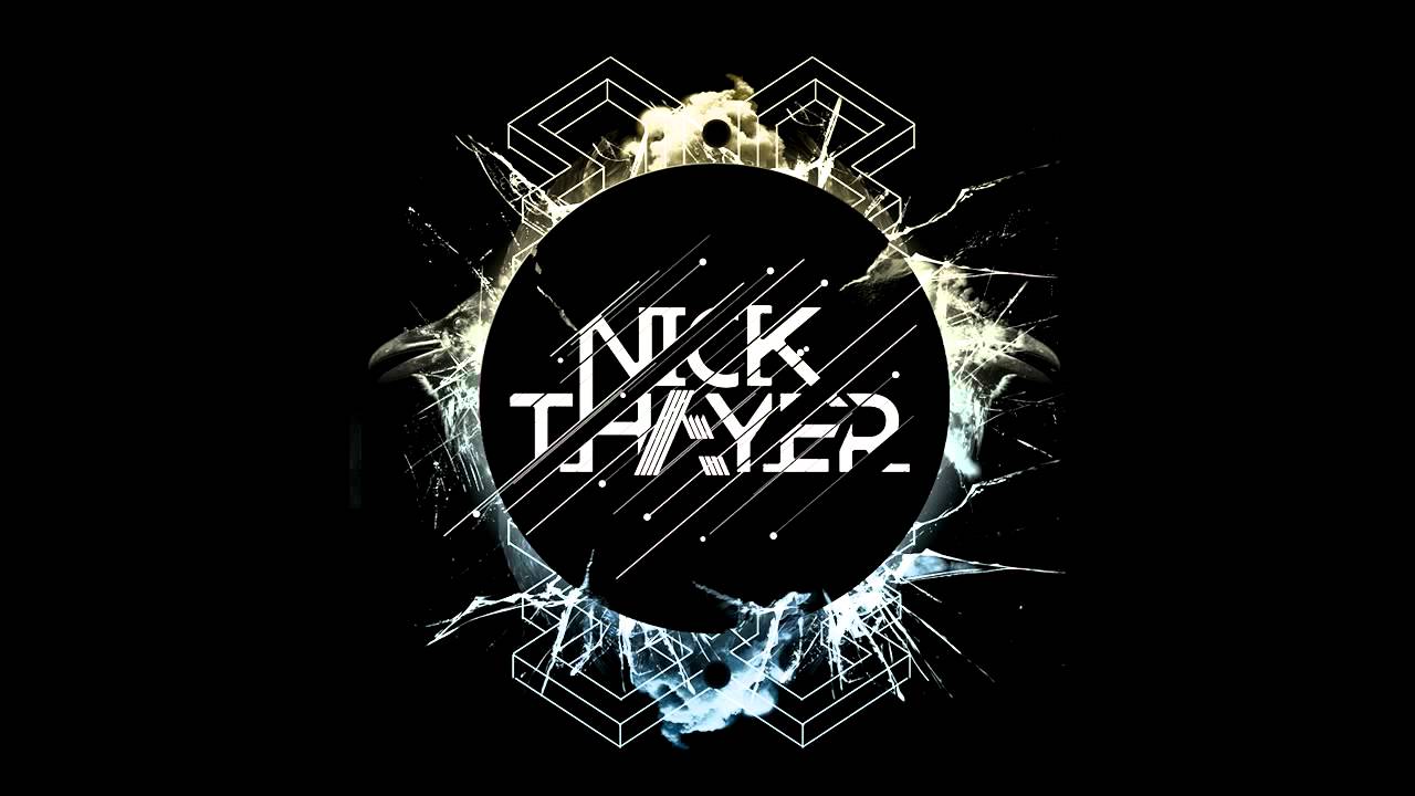 Nick Thayer - Totalitaria