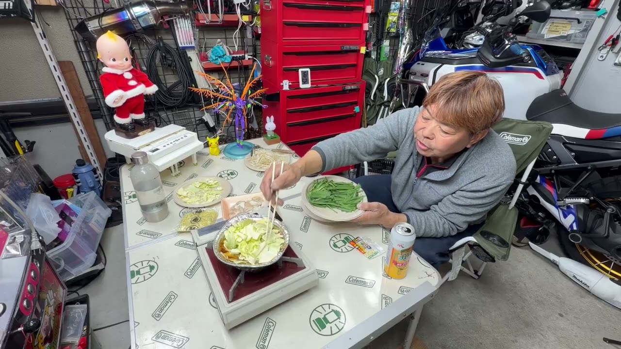 🍻もつ鍋牛ホルモン‼️食べるでー😋楽しいんでるでしょー遊んでるでしょー❤️‼️